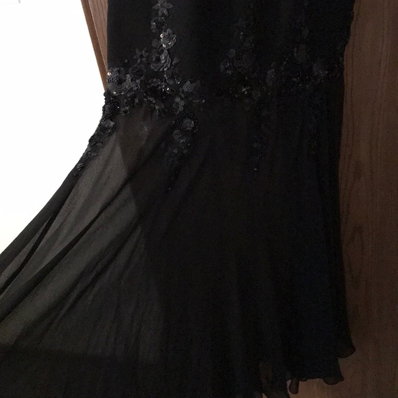 BCBG Black Evening Gown Size 6, Worn Once! - Picture 7 of 8